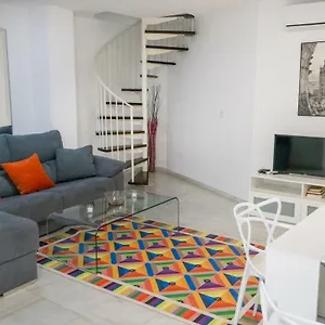 Rentalsevilla Espacioso Dúplex En La Puerta Real , Sevilla España